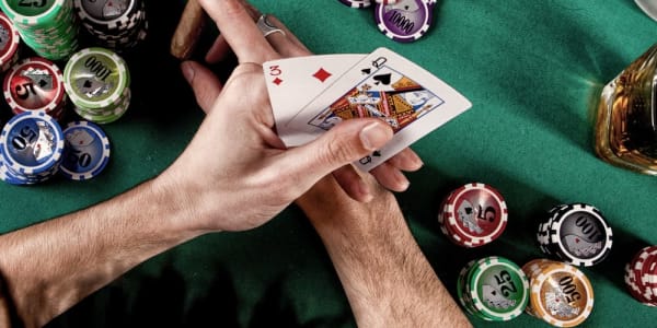 Blackjack ve Poker Oyuncuları Arasındaki 3 Temel Fark Daha